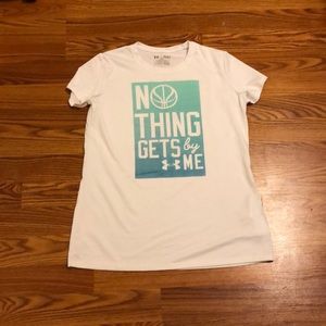 Under Armor Nothing gets me basketball tee girls